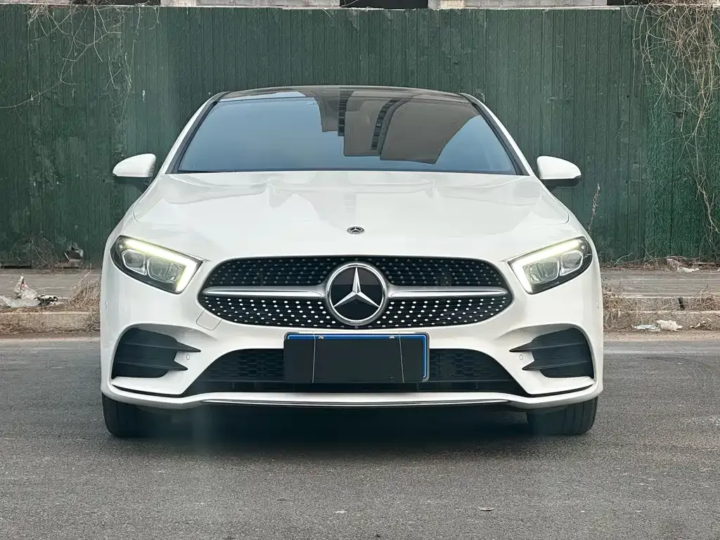 Mercedes-Benz A-Class — фото 9