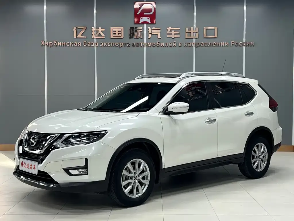 Nissan X-Trail — фото 1