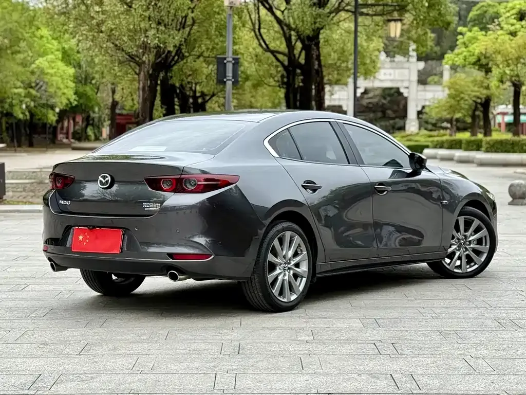 Mazda 3 Axela 2024 из CN, фото 2