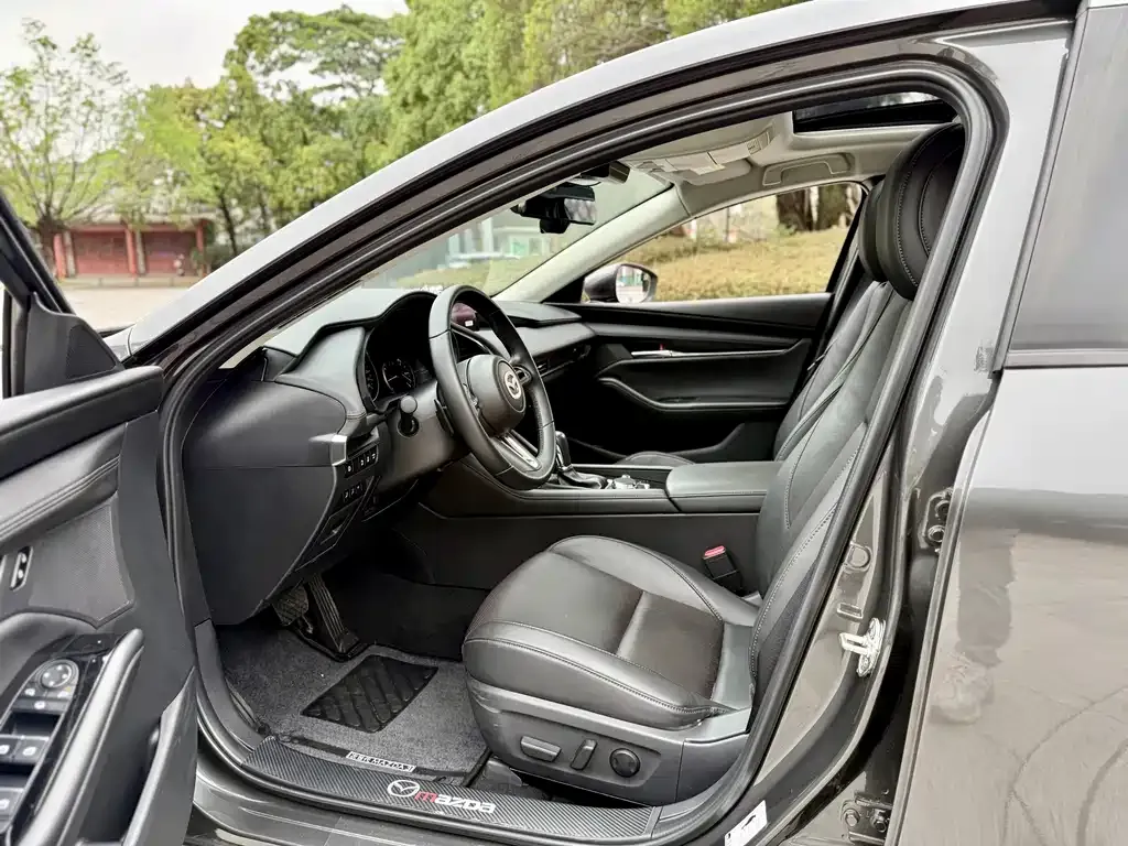 Mazda 3 Axela 2024 из CN, фото 9