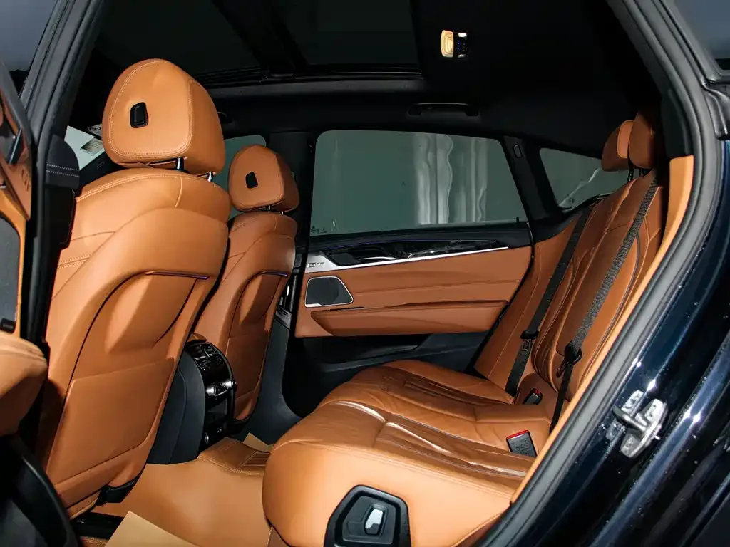 BMW 6 Series GT 2022 из CN, фото 5