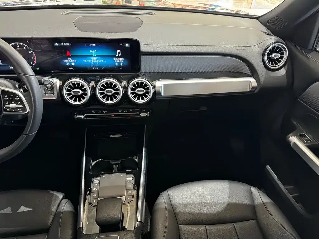 Mercedes-Benz GLB 2023 из CN, фото 3