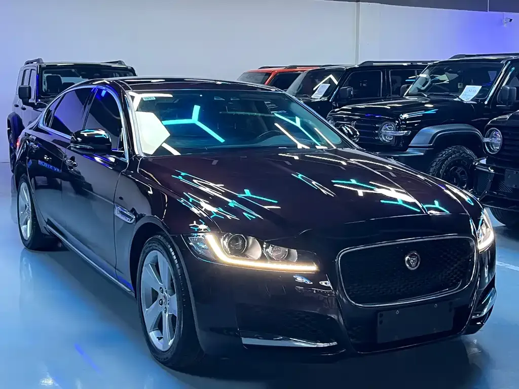 Jaguar XFL — фото 6