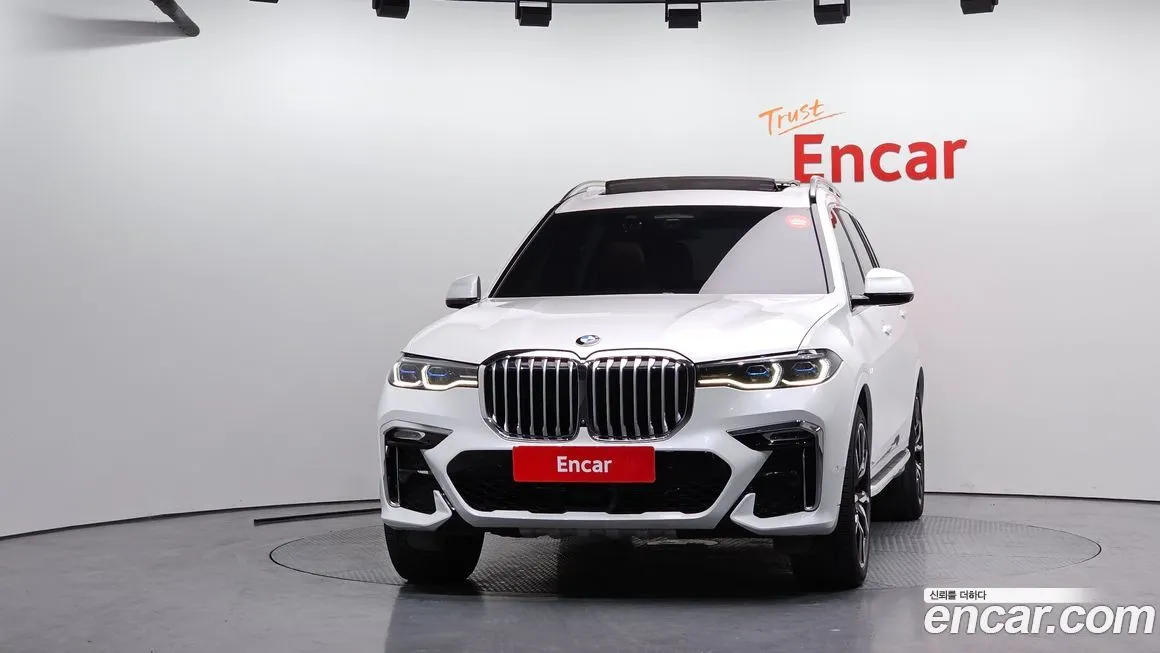 BMW X7 — фото 9