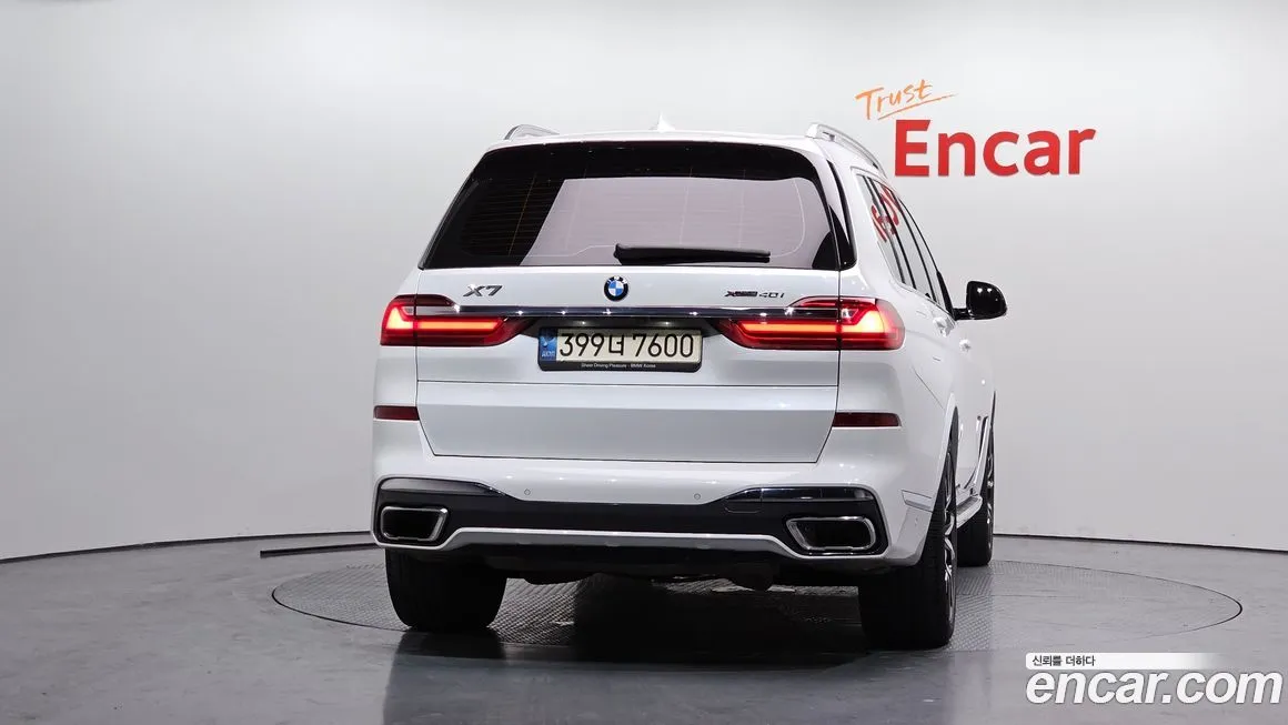 BMW X7 — фото 2