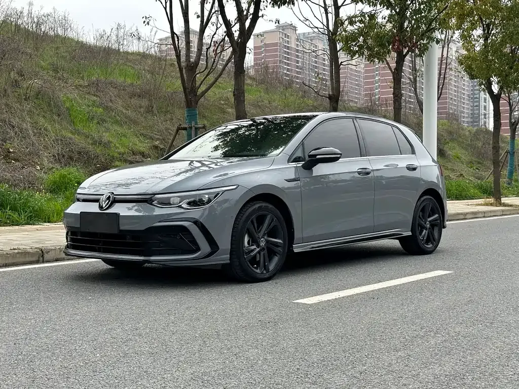 Volkswagen Golf 2022 из CN, фото 1
