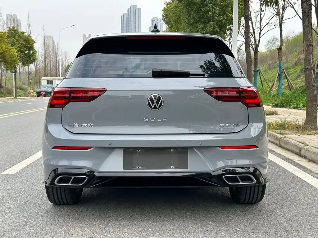 Volkswagen Golf 2022 из CN, фото 7