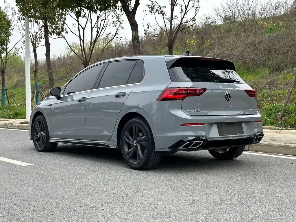 Volkswagen Golf 2022 из CN, фото 9