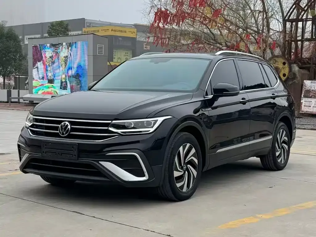 Volkswagen Tiguan L 2022 из CN, фото 1