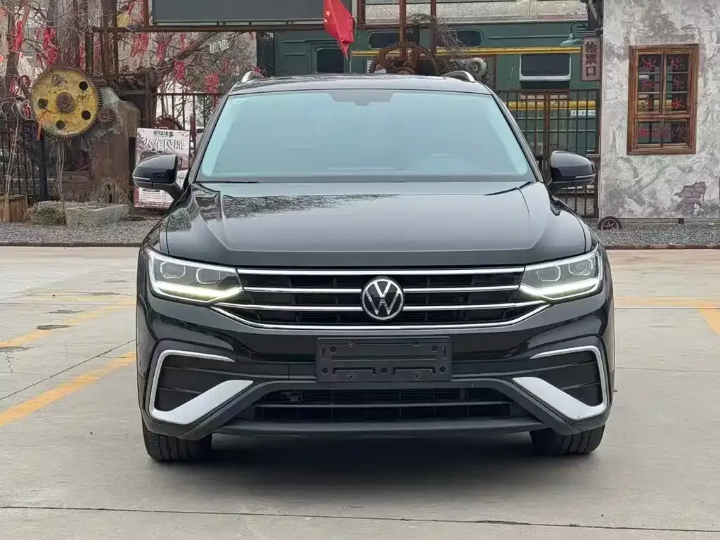 Volkswagen Tiguan L 2022 из CN, фото 8