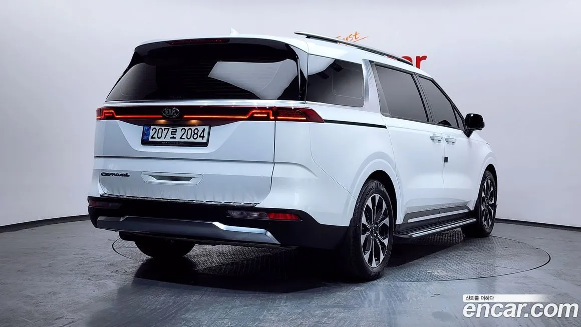 Kia Carnival — фото 2