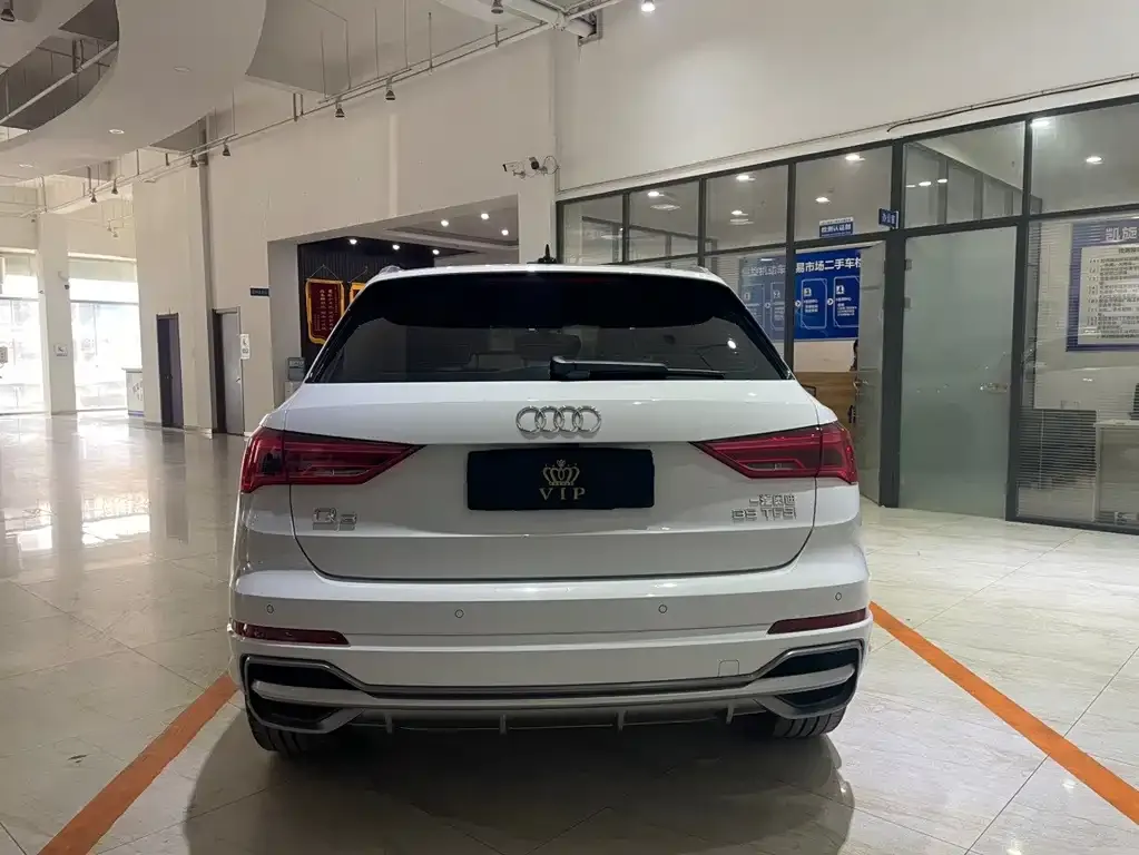 Audi Q3 — фото 4