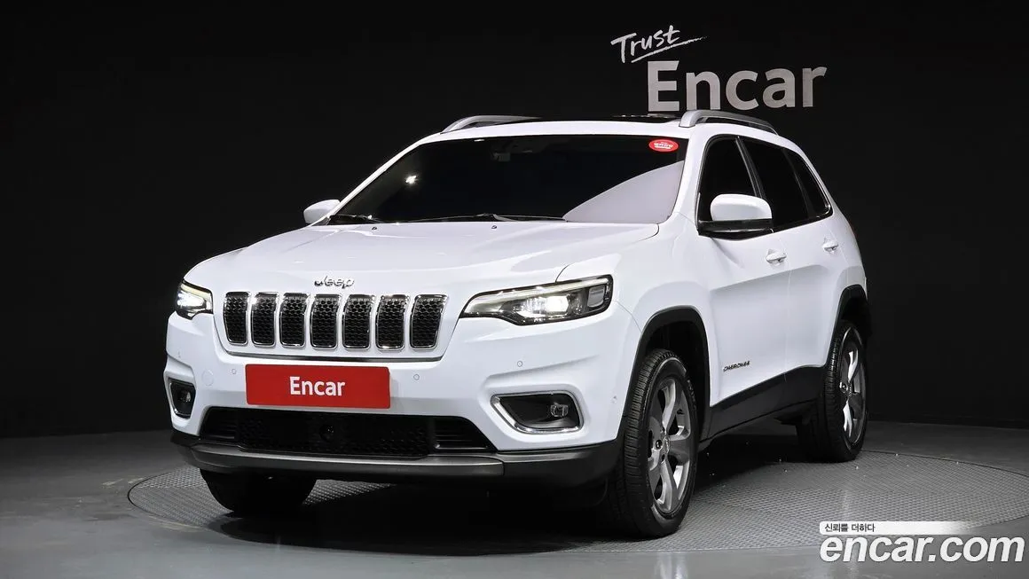 Jeep Cherokee — фото 1