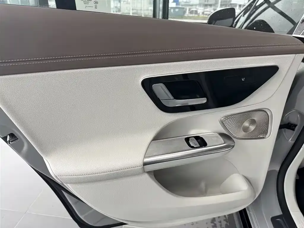 Mercedes-Benz EQE 2025 из CN, фото 6