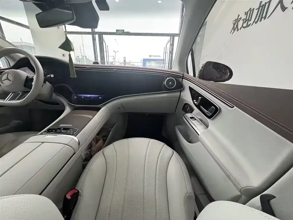 Mercedes-Benz EQE 2025 из CN, фото 5