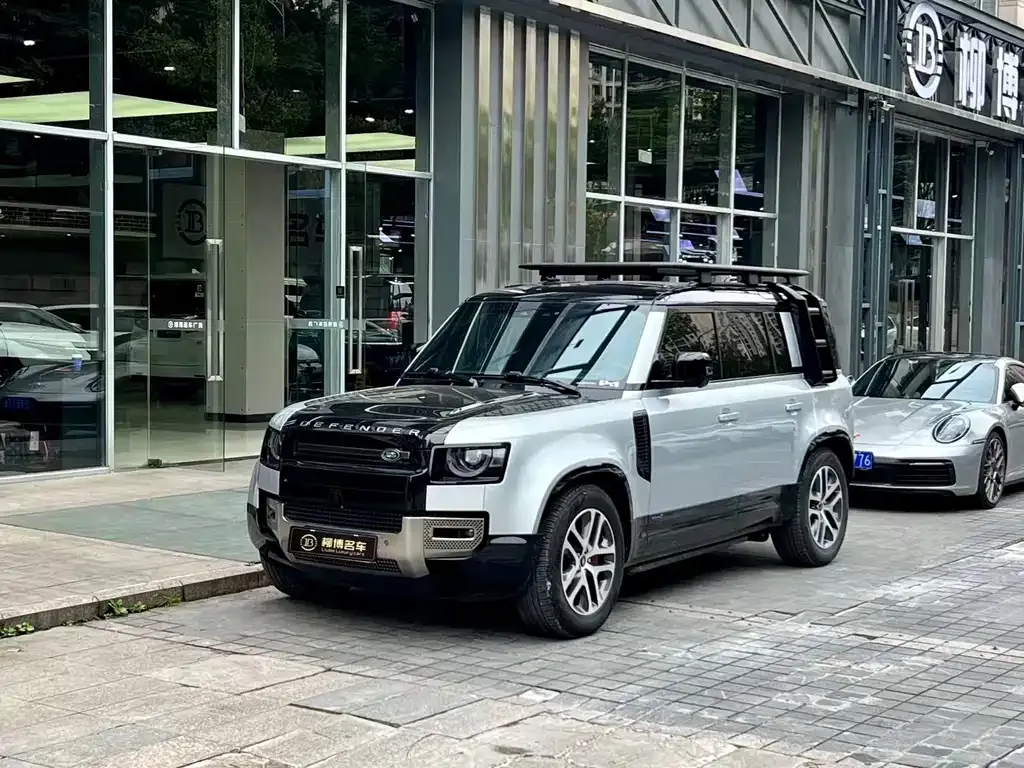 Land Rover Defender — фото 1