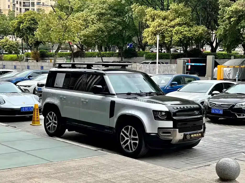 Land Rover Defender — фото 9