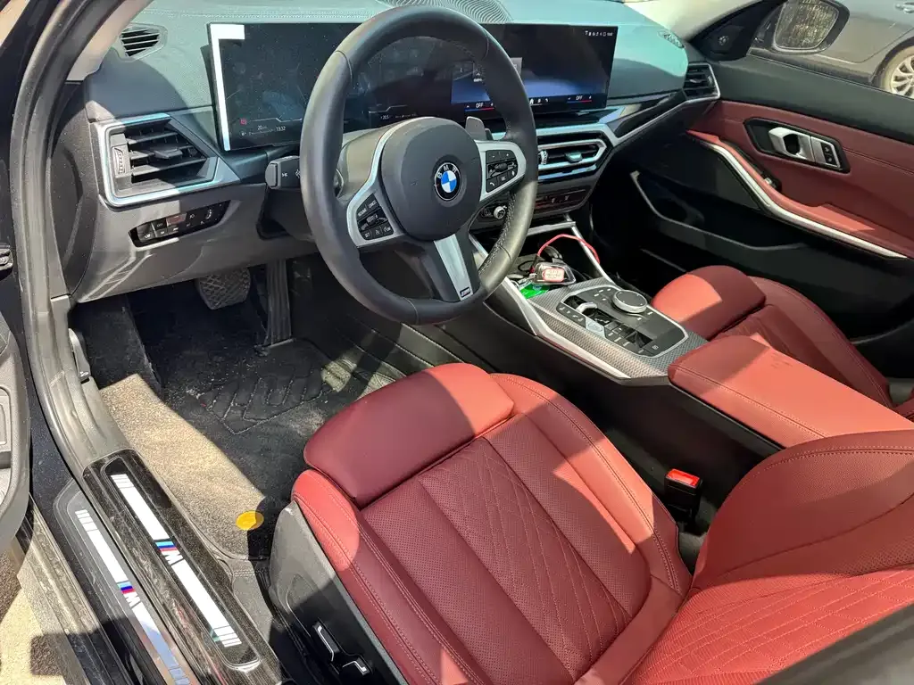 BMW 3 Series 2023 из CN, фото 3