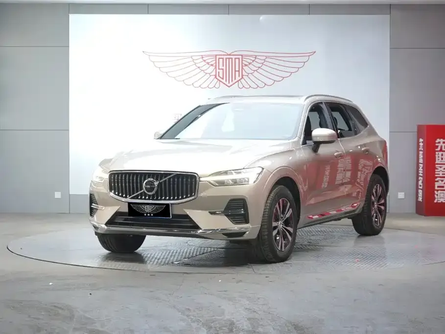 Volvo XC60 — фото 1