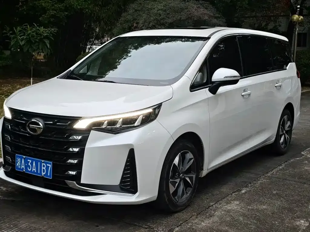 GAC Motor Trumpchi M6 — фото 1