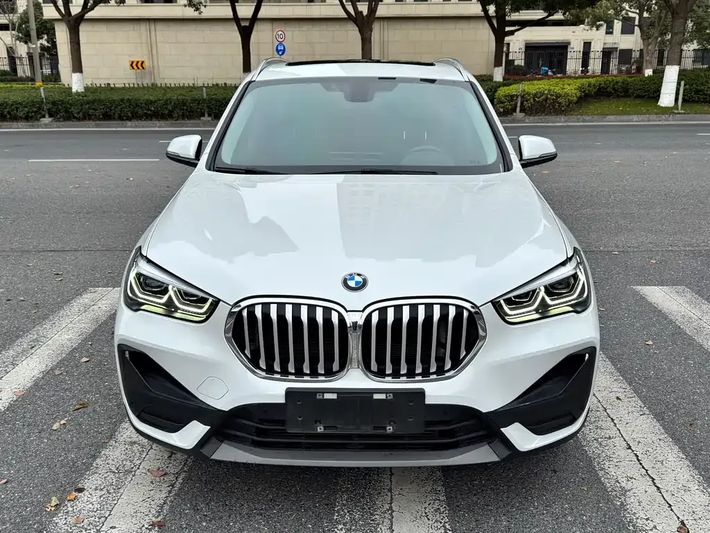 BMW X1 — фото 6