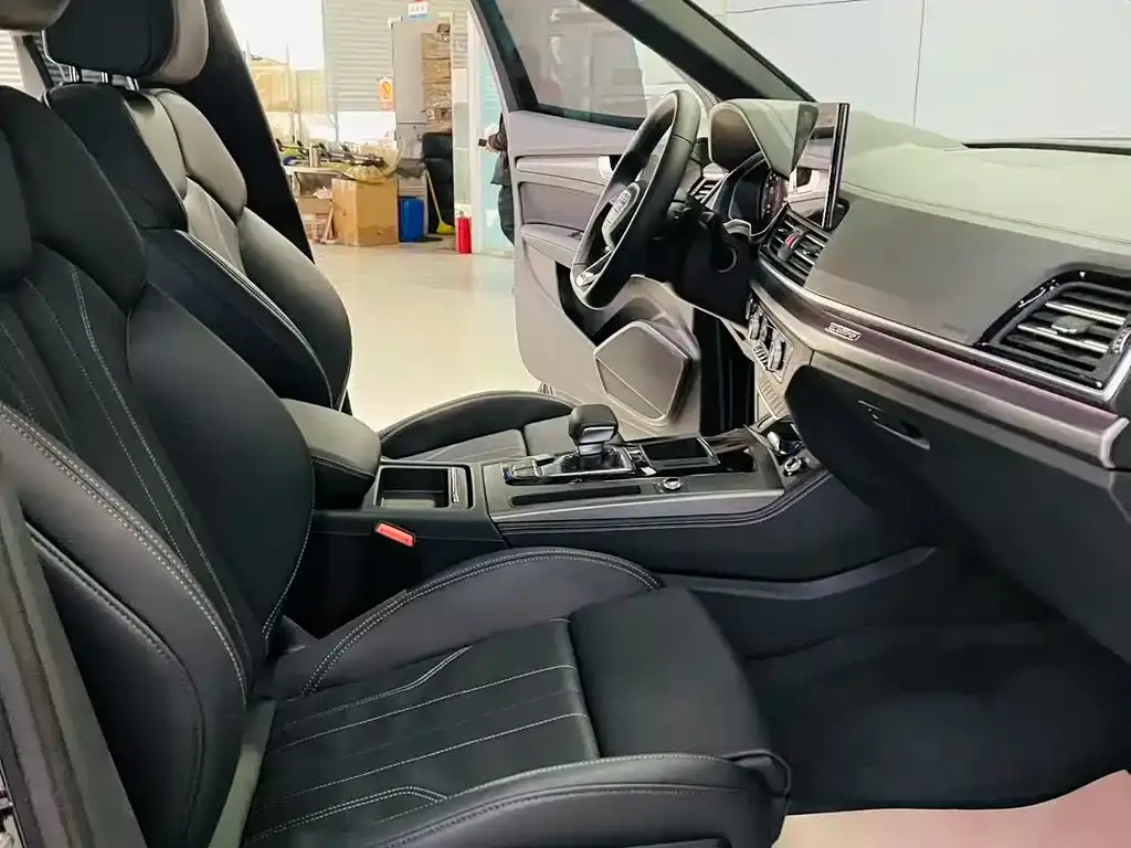 Audi Q5L 2024 из CN, фото 9