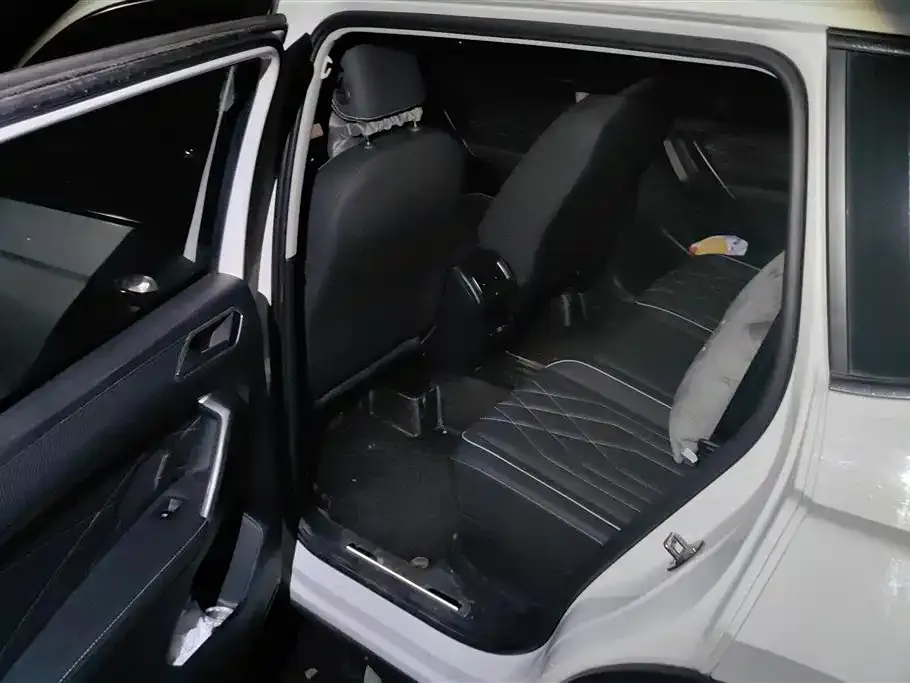 Volkswagen Tiguan L 2022 из CN, фото 6