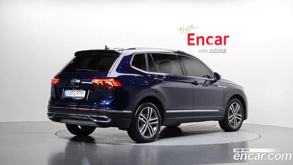 Volkswagen Tiguan — фото 3