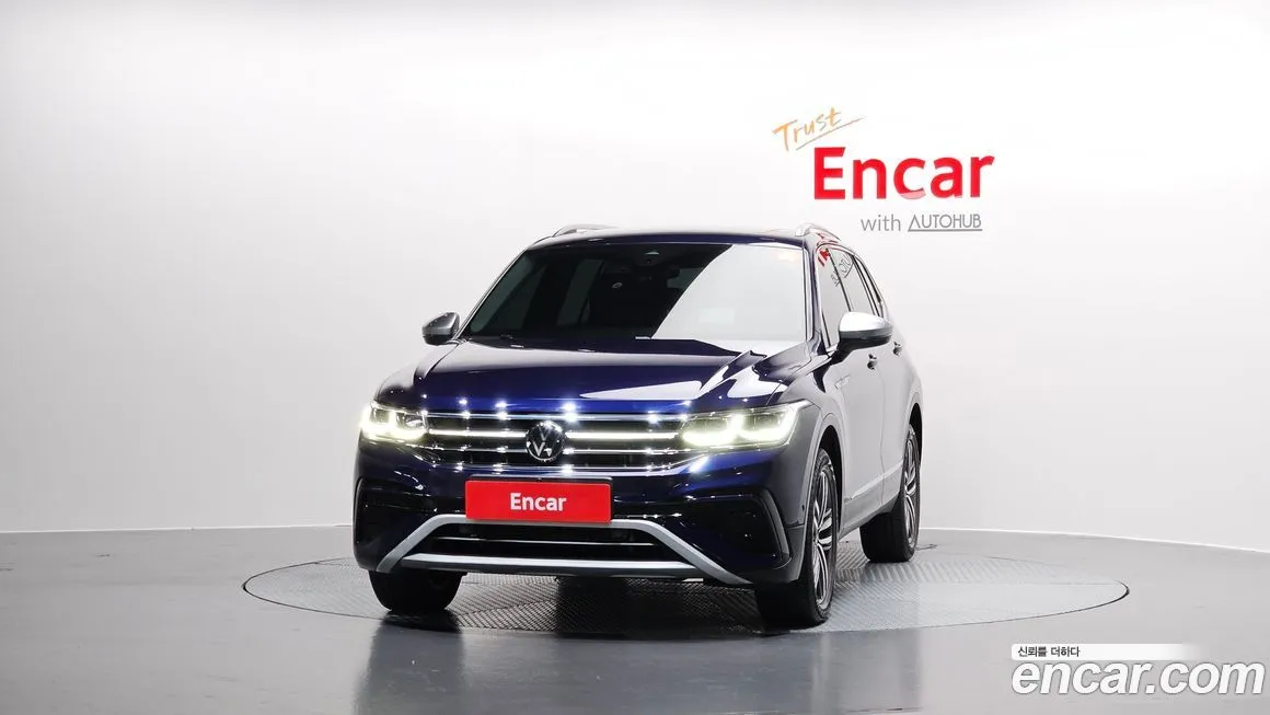 Volkswagen Tiguan — фото 4