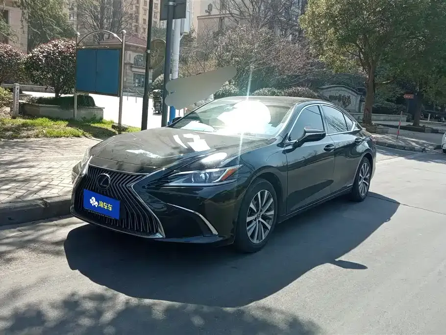 Lexus ES 2021 из CN, фото 1