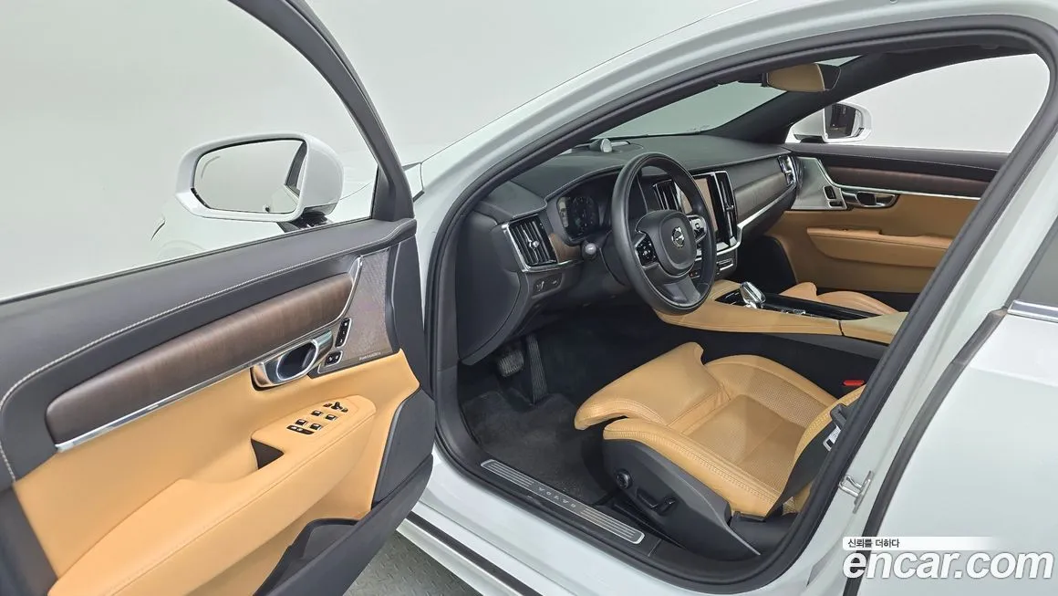 Volvo S90 — фото 10