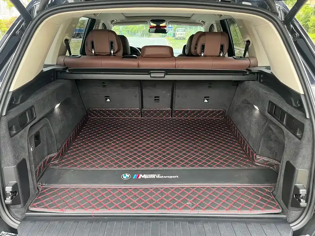BMW X5 (Import) — фото 2