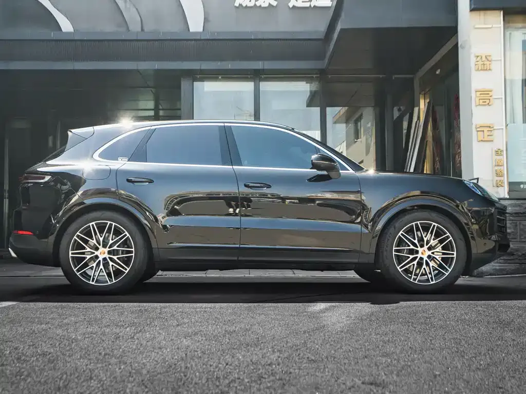 Porsche Cayenne — фото 9
