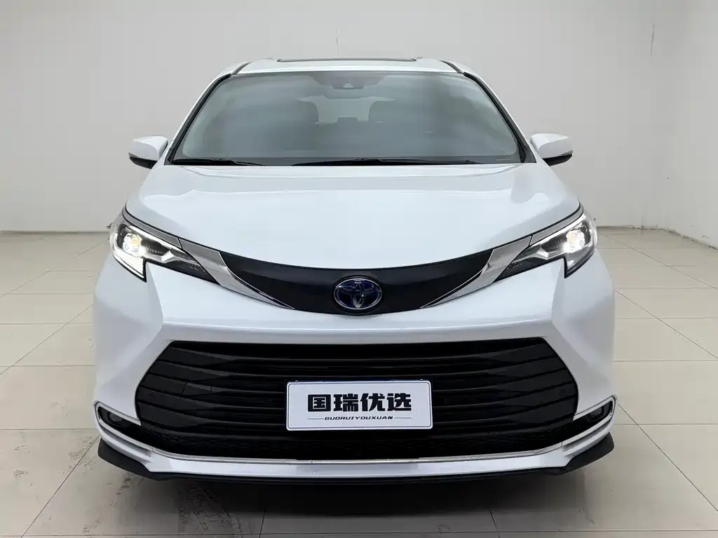 Toyota Sienna 2022 из CN, фото 10