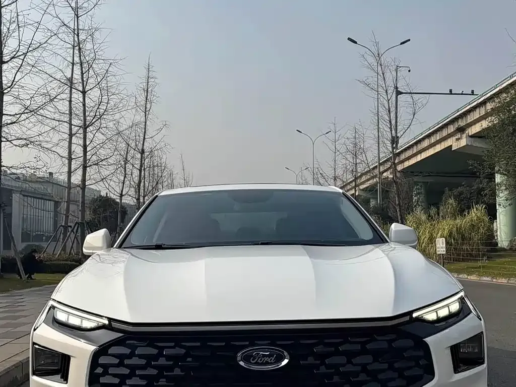 Ford Mondeo 2022 из CN, фото 4
