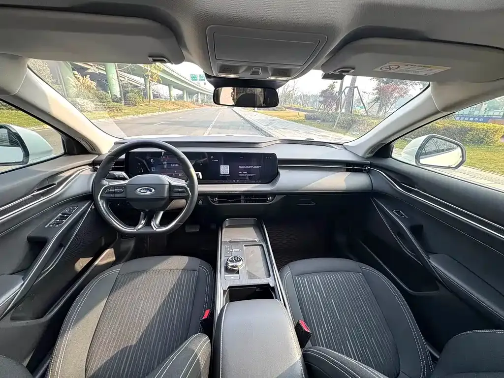 Ford Mondeo 2022 из CN, фото 6