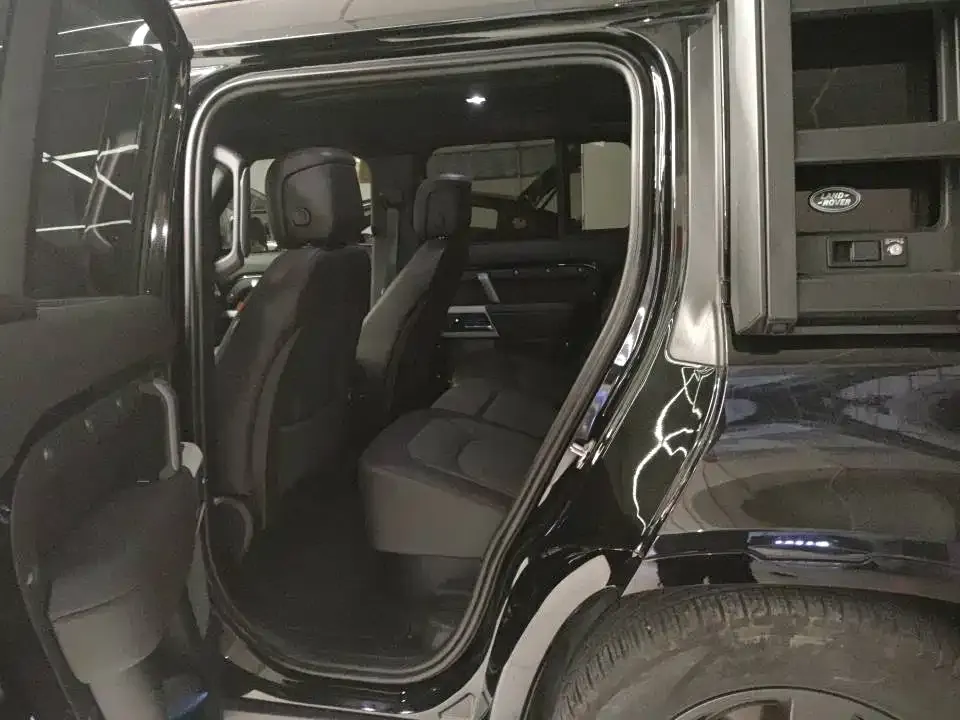 Land Rover Defender — фото 3