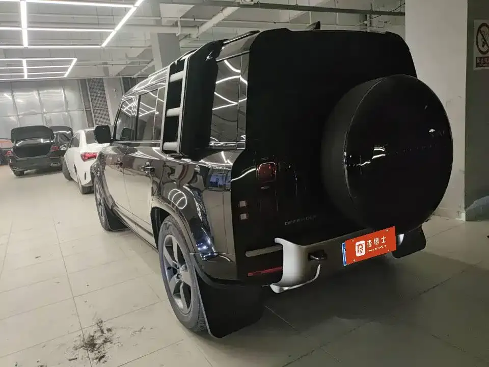 Land Rover Defender — фото 8
