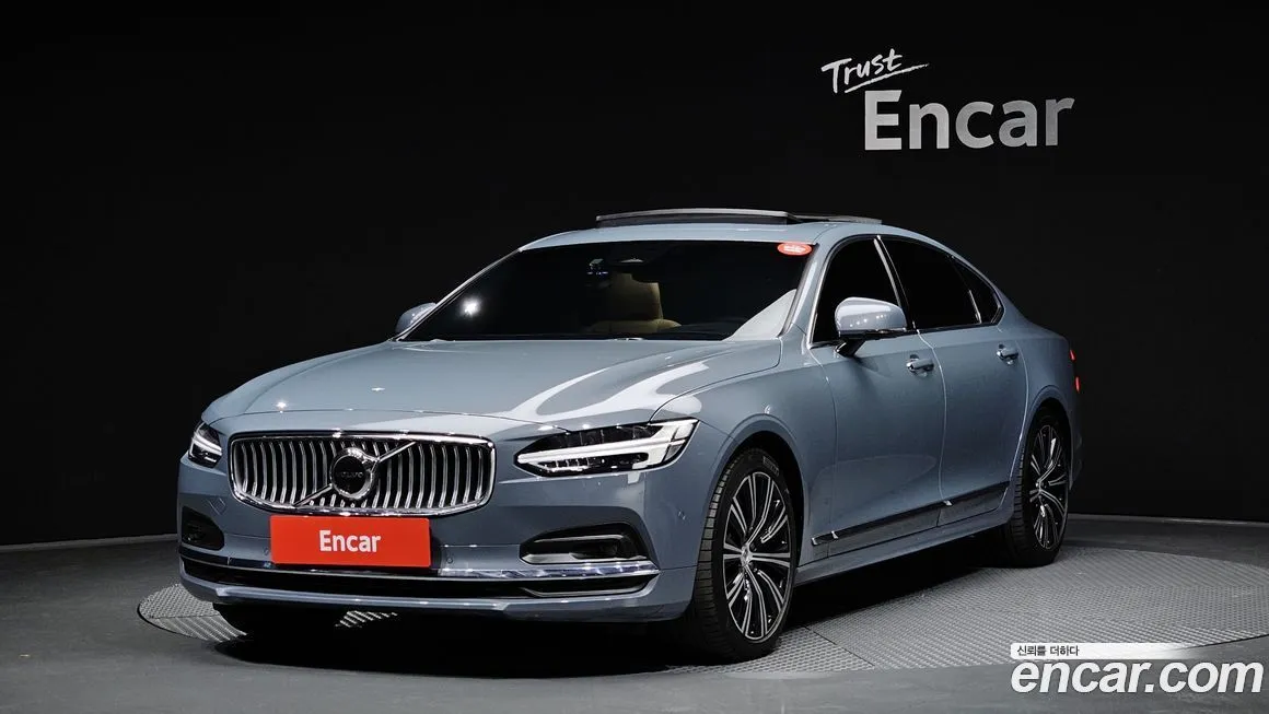 Volvo S90 — фото 1