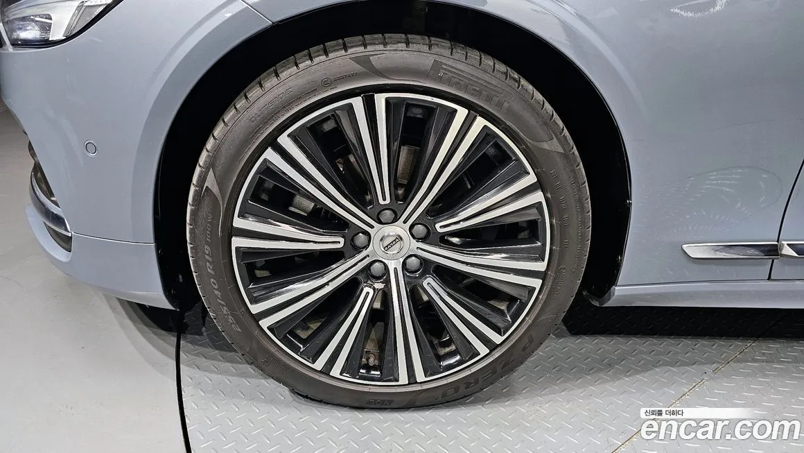Volvo S90 — фото 7