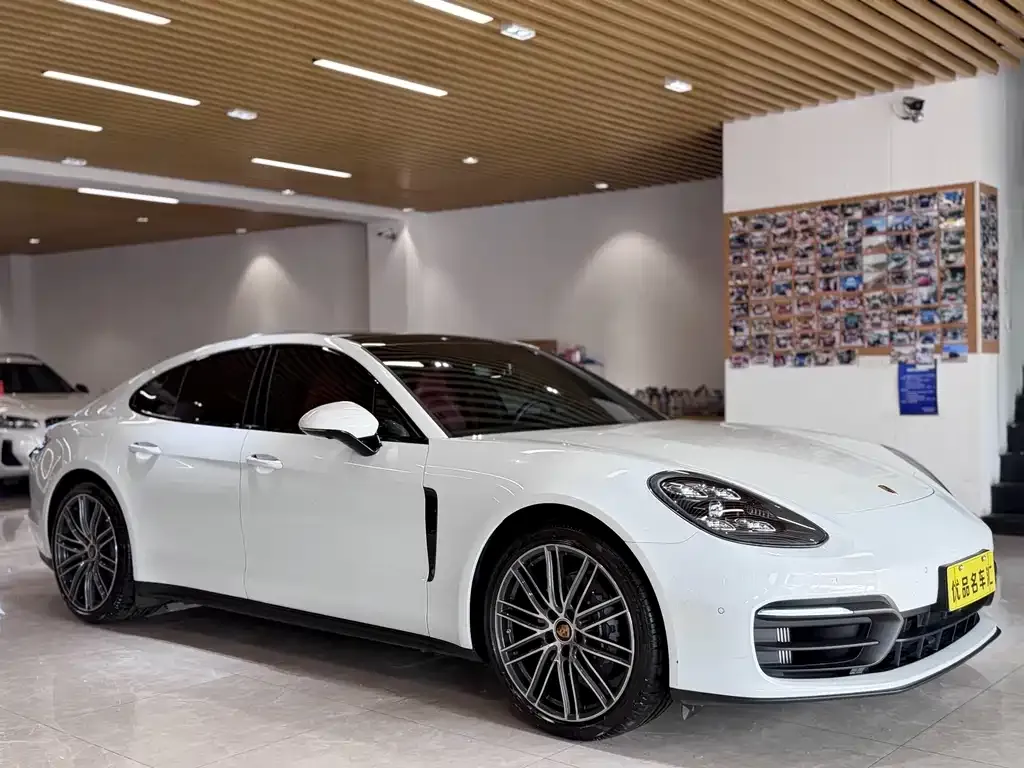 Porsche Panamera — фото 9
