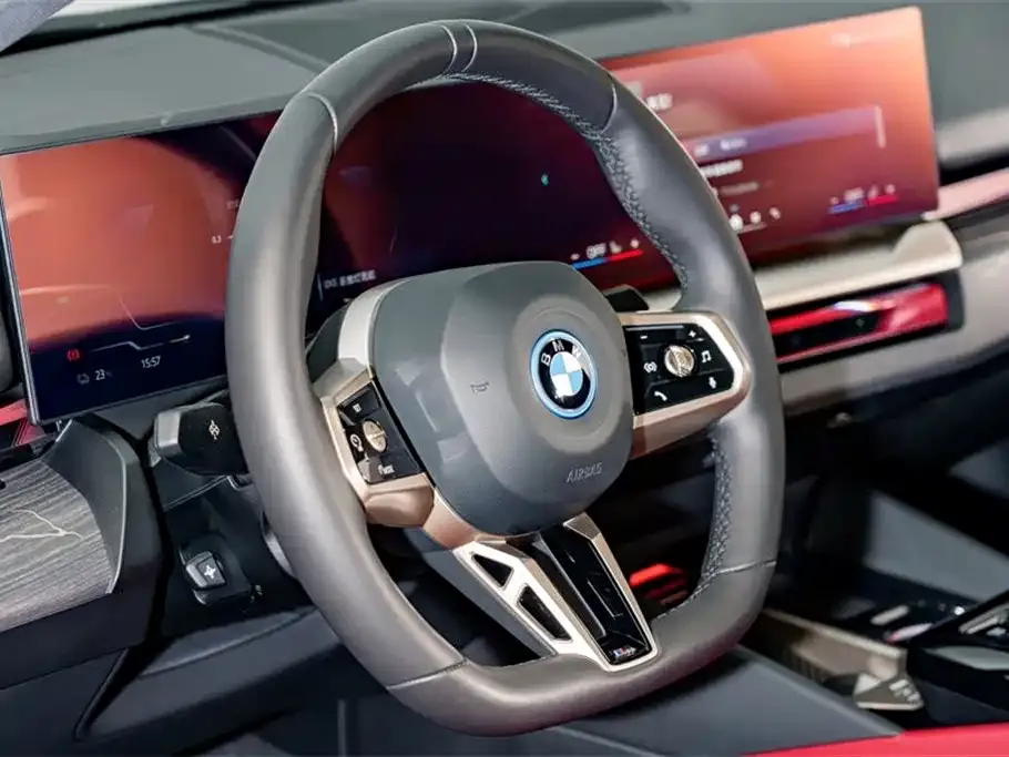 BMW i5 — фото 2