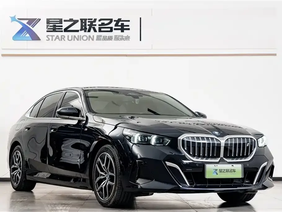 BMW i5 — фото 5