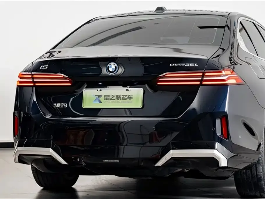 BMW i5 — фото 7