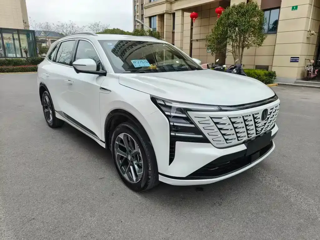 Changan CS75PLUS — фото 6