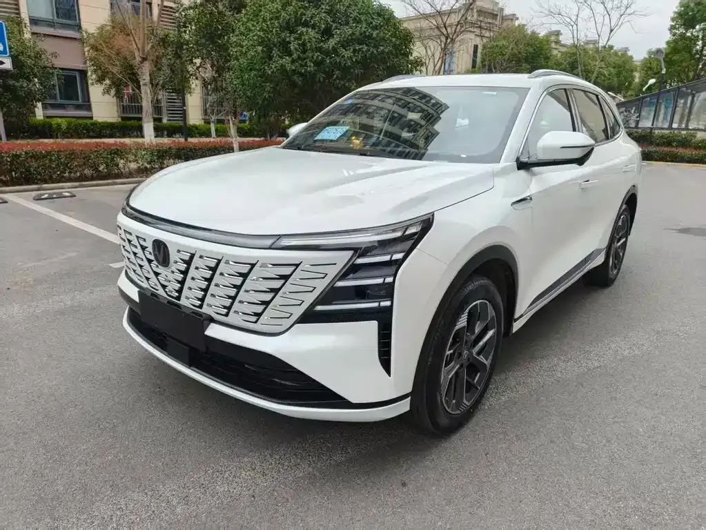 Changan CS75PLUS — фото 2