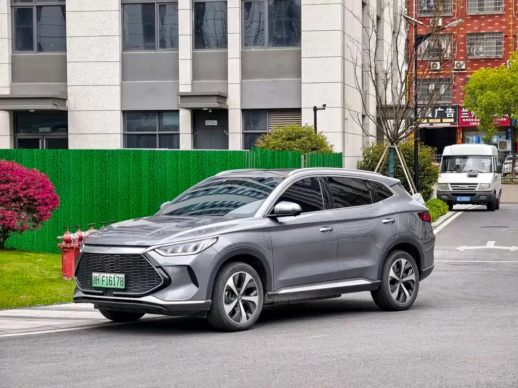 BYD PLUS New Energy — фото 5
