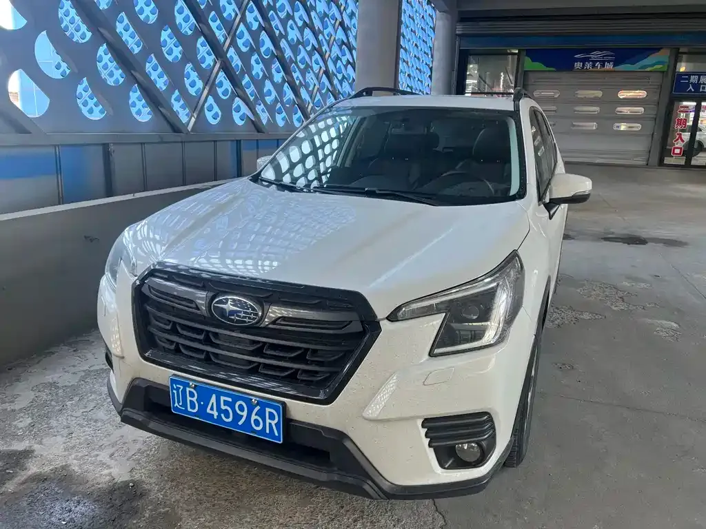Subaru Forester 2022 из CN, фото 1