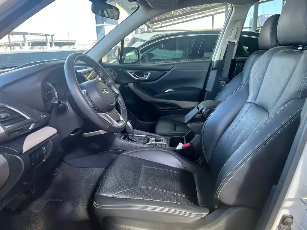 Subaru Forester 2022 из CN, фото 5