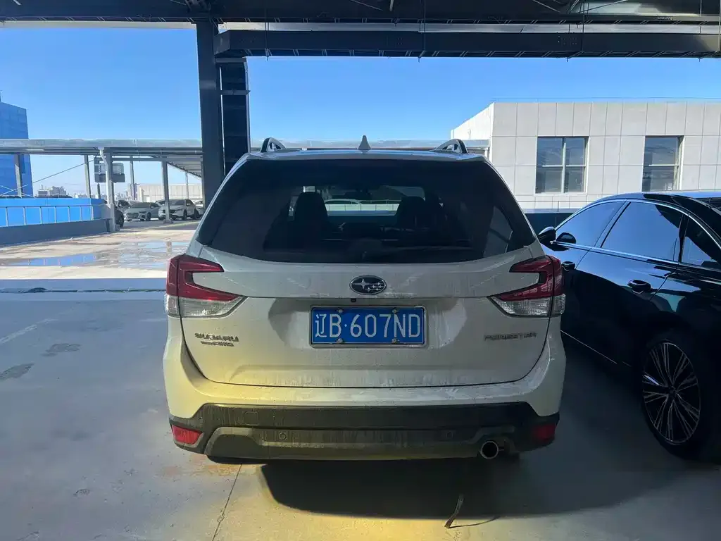 Subaru Forester 2022 из CN, фото 2